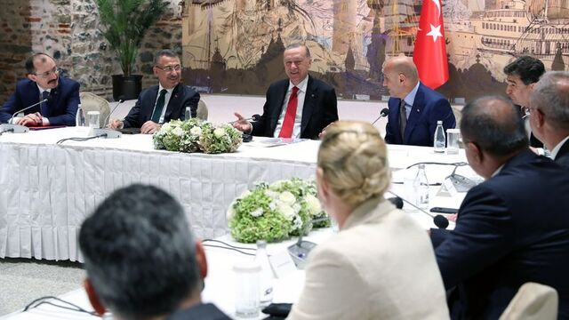 Cumhurbaşkanı Erdoğan TİM Başkanı ve heyetini kabul etti