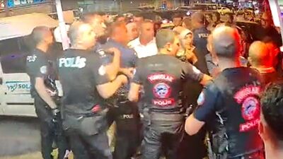 2 polis yaralı! 5 gözaltı! Halay başı kavgası!