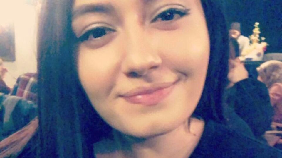 Sağlık taramasında öğrendi! Selin doktor ağlattı!