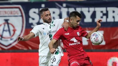 Sakarya, İzmir'de galip!