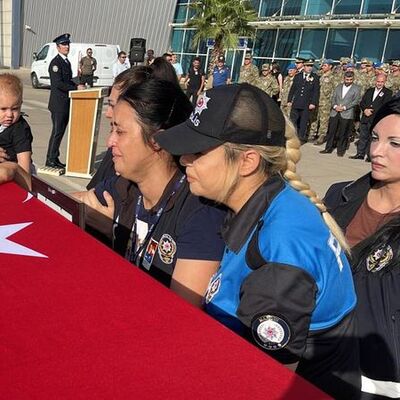 Kazada şehit olan polis memuruna acı veda