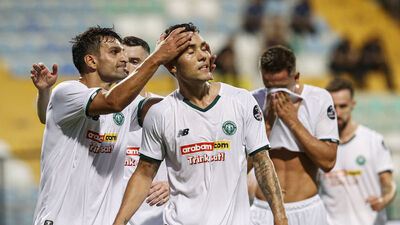 Konyaspor 3 puanı 4 golle aldı