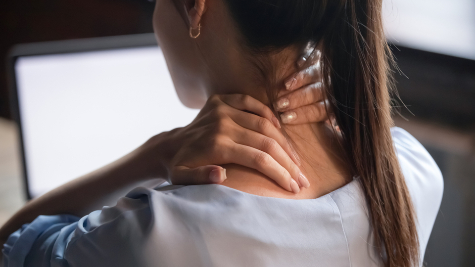 Boyun tutulması neden olur ve nasıl geçer?