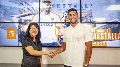 Cenk Özkacar, Valencia'da!
