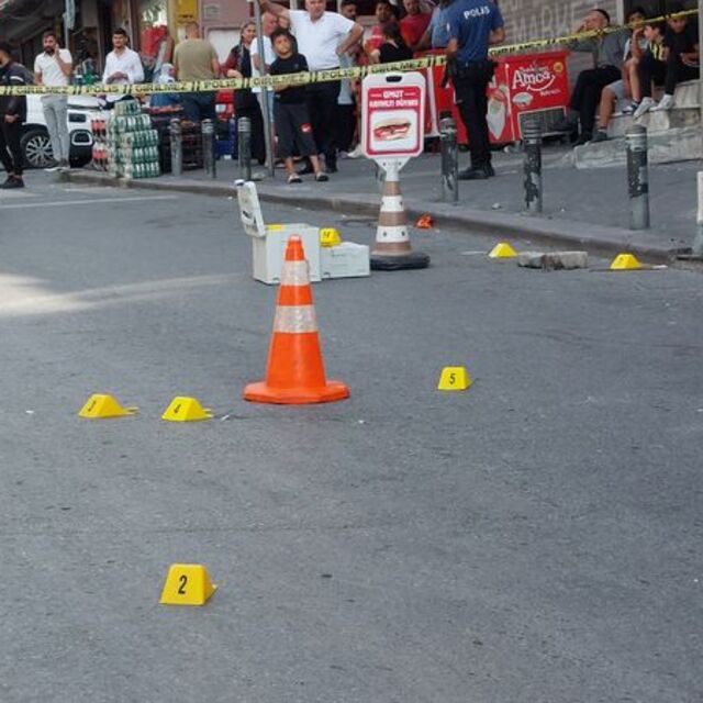 Küçükçekmece'de silahlı saldırı: 2 ölü
