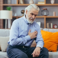 Kalp ağrısı nedir, neden olur ve nasıl geçer?