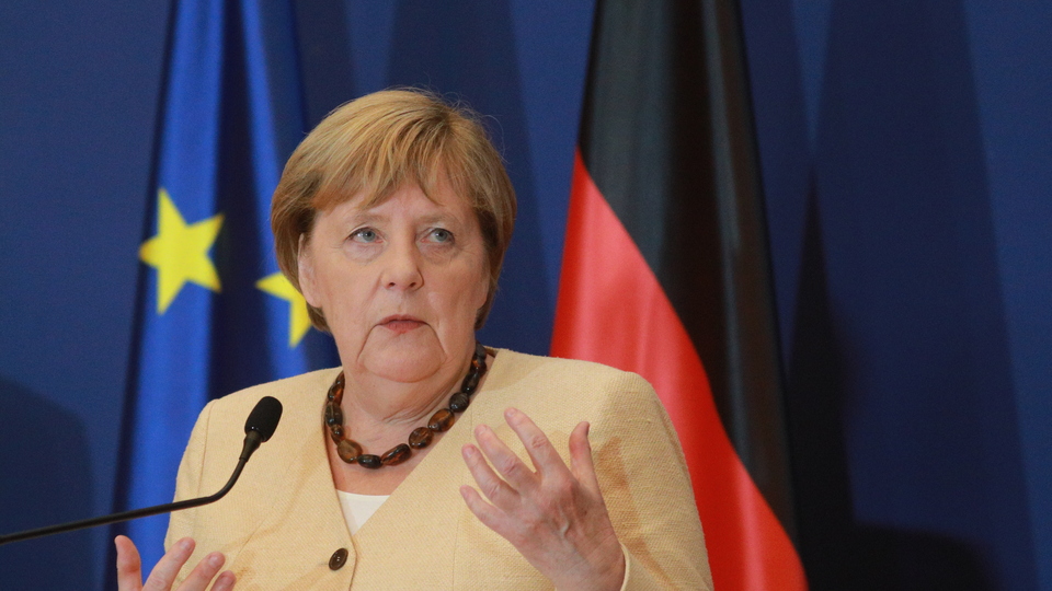 Merkel, UNESCO Barış Ödülü'ne layık görüldü