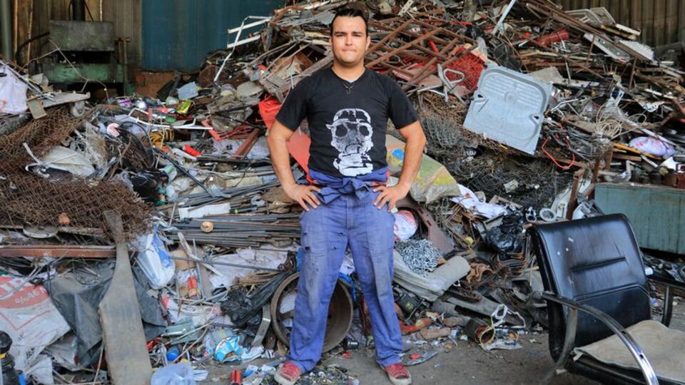 İşitme engellilere umut oldu! Hurdacılıktan mühendisliğe!