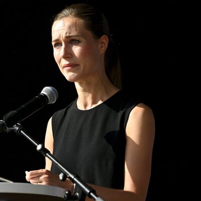 Marin özür diledi, gözyaşlarını tutamadı