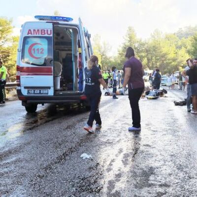 Marmaris'te safari aracı devrildi! Ölüler ve yaralılar var