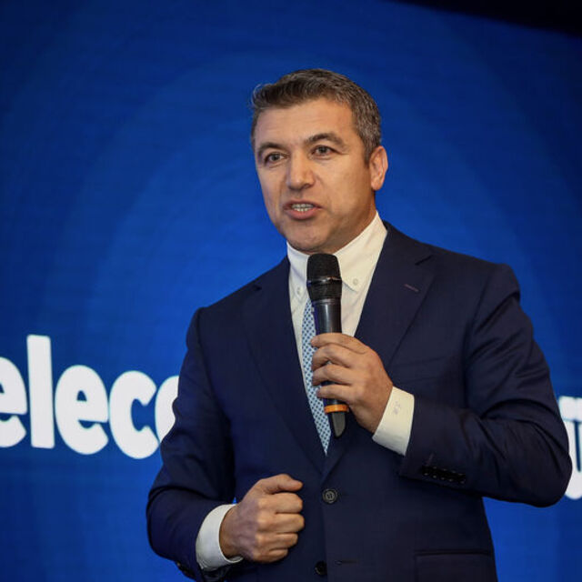Gazeteci İsmail Küçükkaya Halk TV'ye geçti