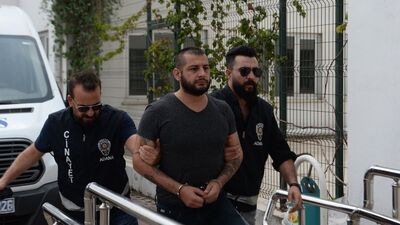 Sokak çatışmasında yoldan geçen öldü! Firari zanlı yakalandı!