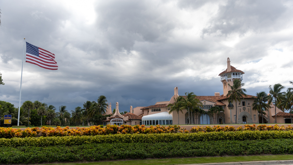 Trump'ın evinde 184 gizli belge bulundu