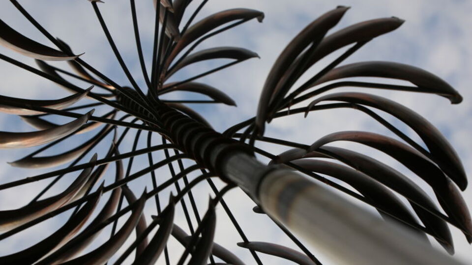 7 yıldır kinetik heykeller yapıyor