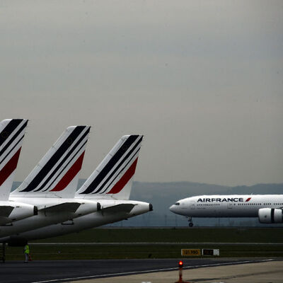 Kokpitte kavga eden iki pilot açığa alındı