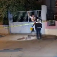 Hırsızlık şüphelisi, bıçaklı saldırıda ağır yaralandı