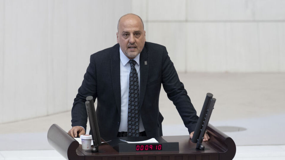 AK Parti'den Ahmet Şık'a 100 bin liralık tazminat davası