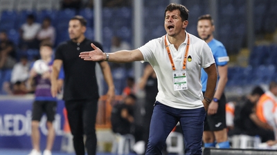 Emre Belözoğlu'na UEFA´dan ceza