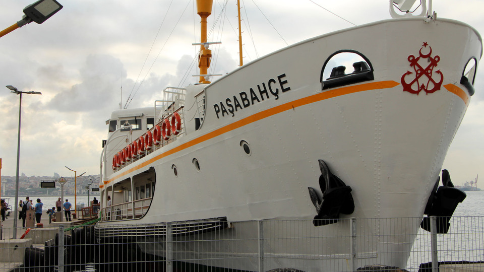 12 yıl aradan sonra bir ilk! Alkışlarla indiler