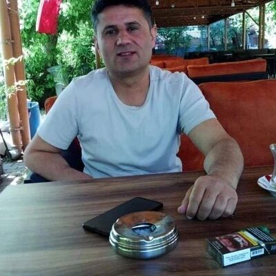 Eski eşini başından vurarak öldürdü