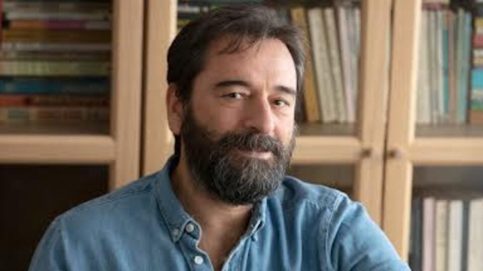 'Benim polisiyelerim hafiften birer parodidir'