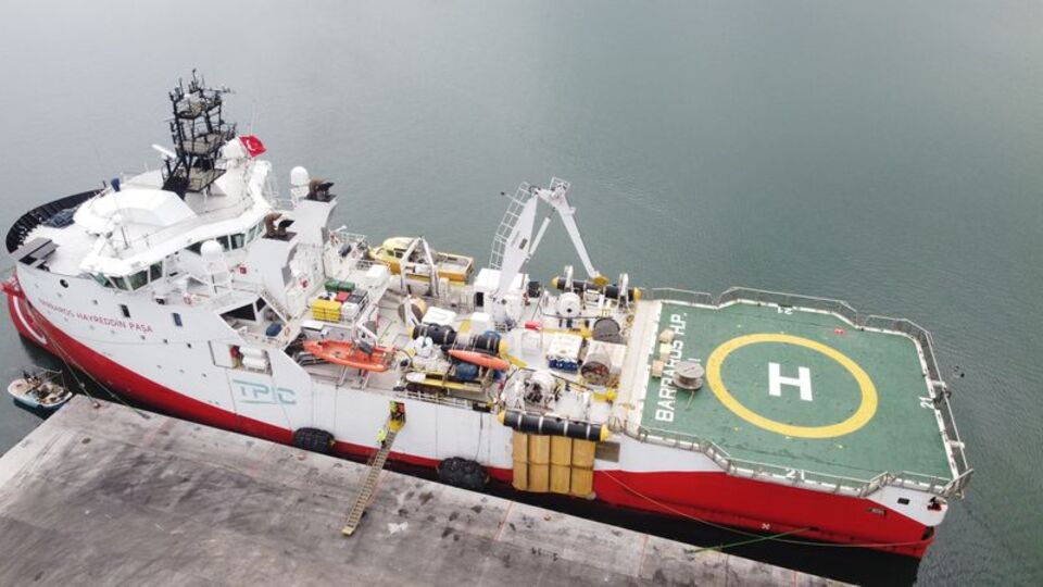 Barbaros Hayrettin Paşa gemisi Ünye Limanı'nda