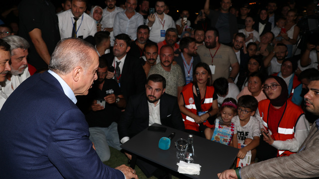 Cumhurbaşkanı Erdoğan gençleri kırmadı