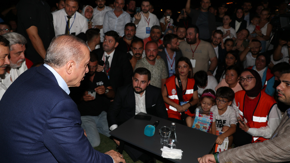 Cumhurbaşkanı Erdoğan gençleri kırmadı