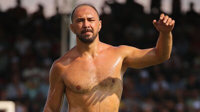 Elmalı'da zafer Ali Gürbüz'ün