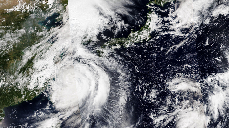 Japonya ve Çin'de 'Hinnamnor' alarmı