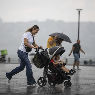 Meteoroloji'den uyarı! Sağanak, fırtına, sel uyarısı