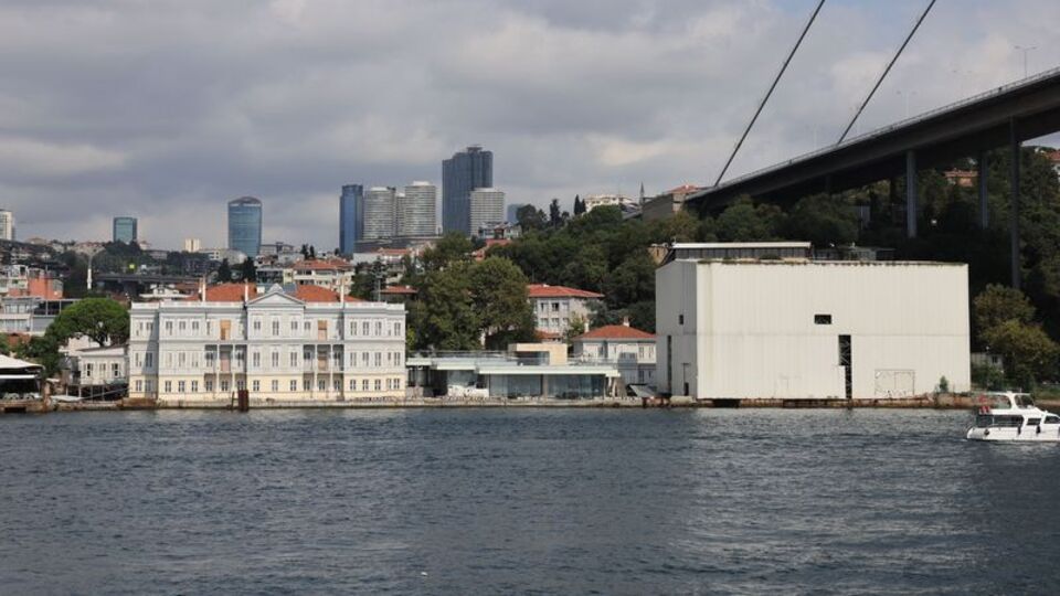 Hatice ve Fehime Sultan yalıları hazineye devredildi