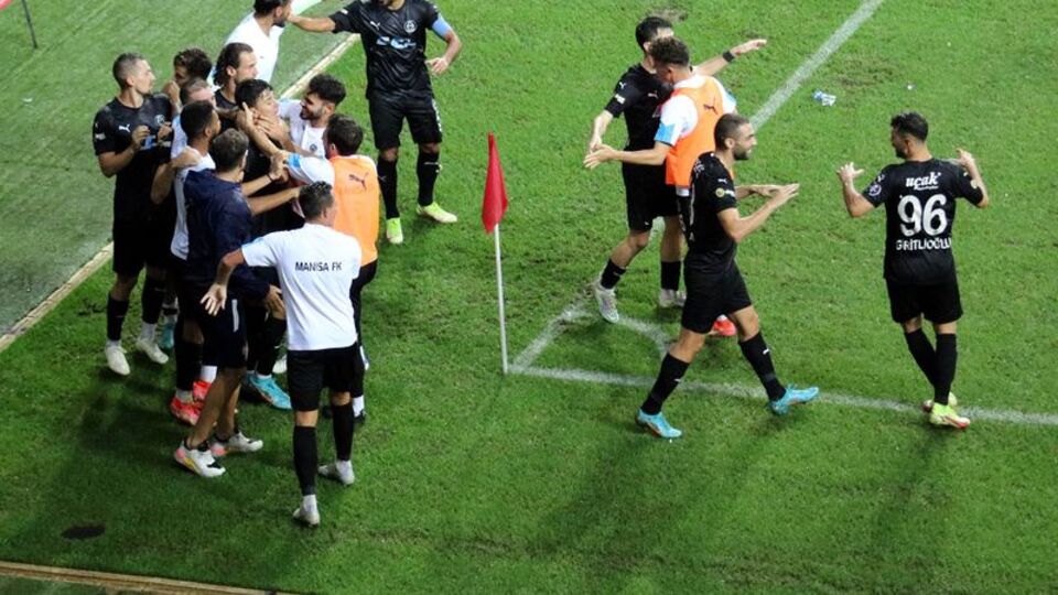Samsun'da kazanan Manisa FK