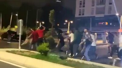 Eğlence sonrası 10 kişi birden saldırdı!