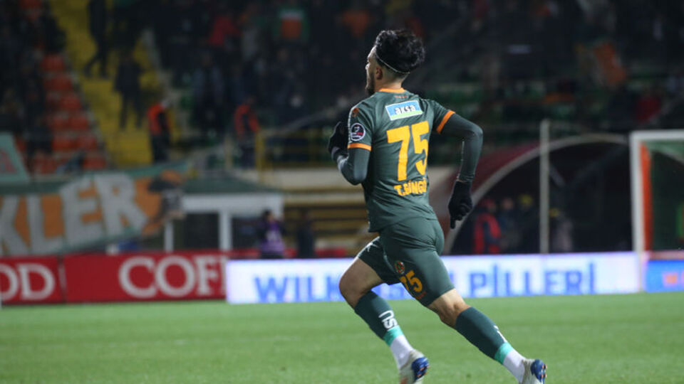 Tayfur Bingöl, Beşiktaş'ta!