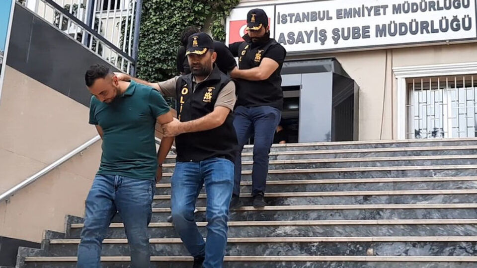 Herkesin başına gelebilir! "ATM kartı yuttu" yalanıyla dolandırıcılık!