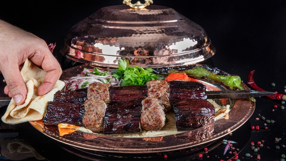 Püf noktalarıyla patlıcan kebabı tarifi