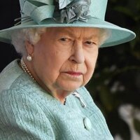 İngiltere Kraliçesi Elizabeth hastaneye kaldırıldı!