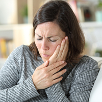 Diş eti iltihabı neden olur, nasıl geçer?