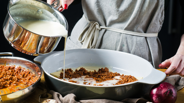 Bildiğiniz tüm sosları unutun! Muhteşem Beşamel sos tarifi