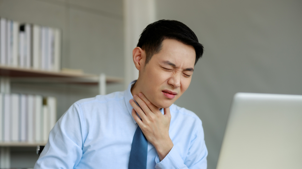 Boğazdaki gıcık neden olur, nasıl geçer?