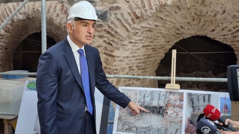Kültür ve Turizm Bakanı Ersoy'dan Kız Kulesi açıklaması
