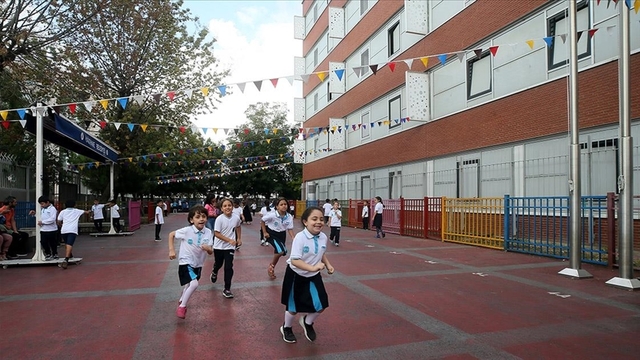 Öğrencilere 'uyku borcunuzu kapatın' uyarısı!