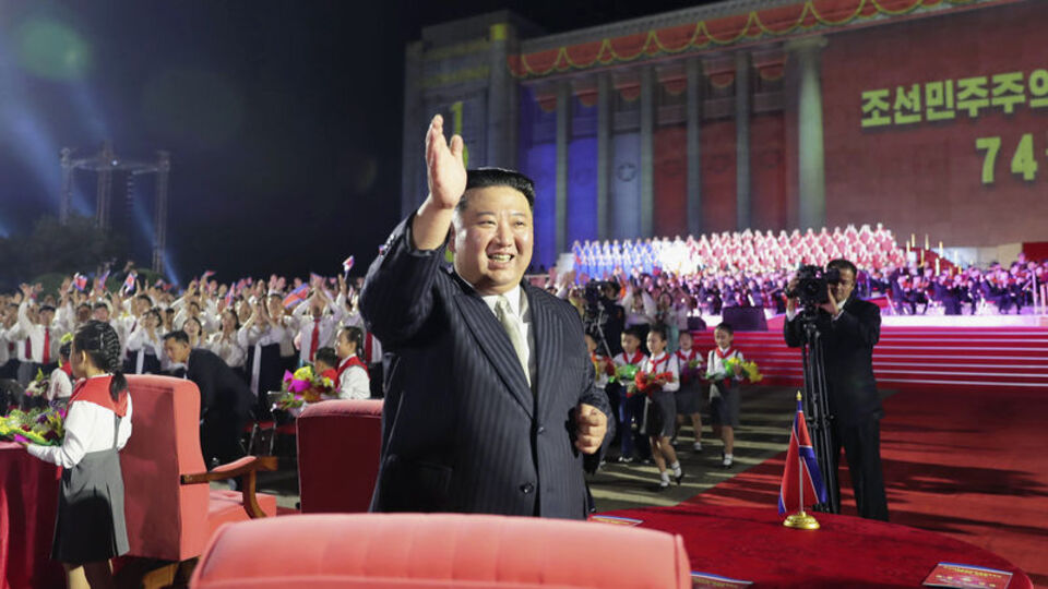 Kuzey Kore'de görkemli kutlama