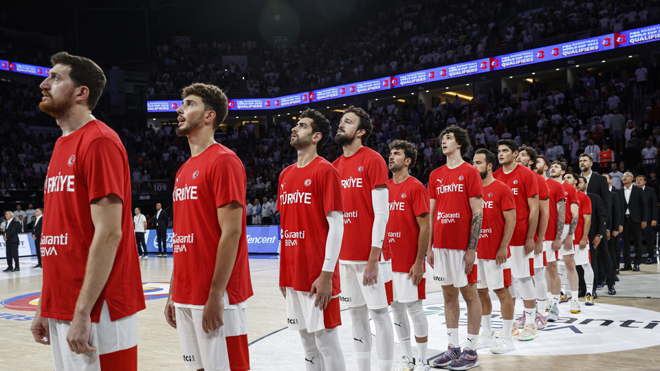 12 Dev Adam çeyrek bileti için sahada!