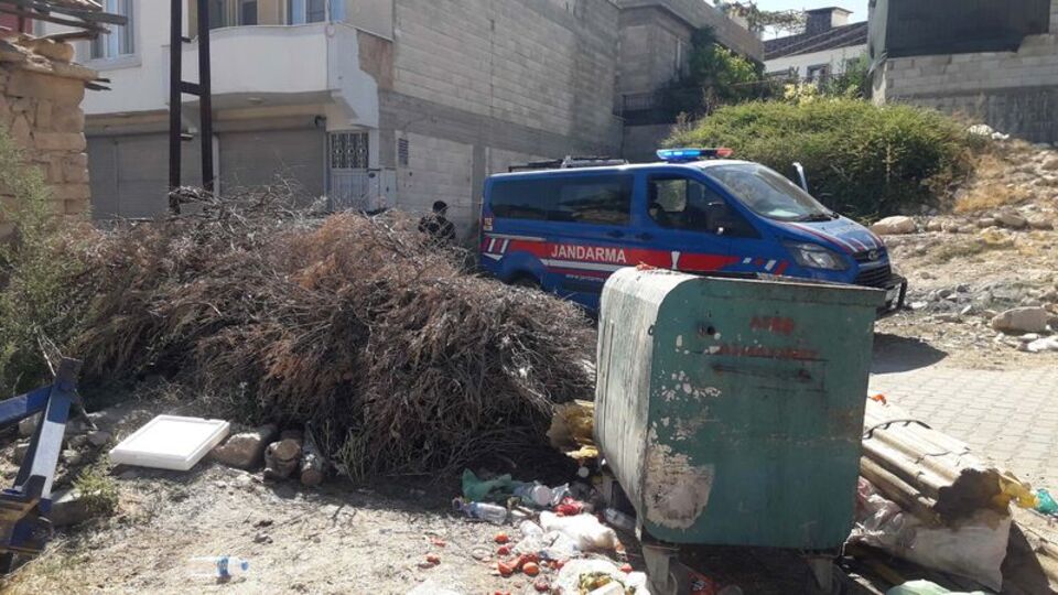 Bir haftalık bebek çöpte ölü bulundu!