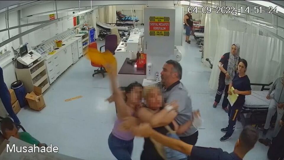 Savcı tutuklama istedi! Hastaneyi birbirine kattılar!