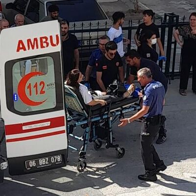 Kıskanç kardeş dehşeti!