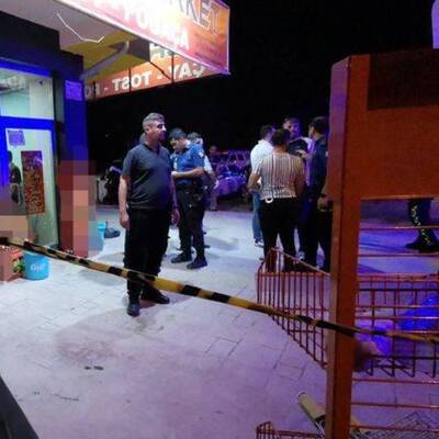 Miras yüzünden kardeşini başından vurdu!