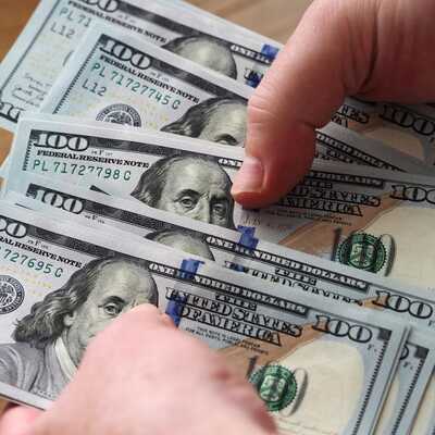 Dolarda '100' rüzgarı